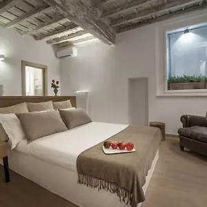 Apartament Raffaello Charmsuite, Rzym